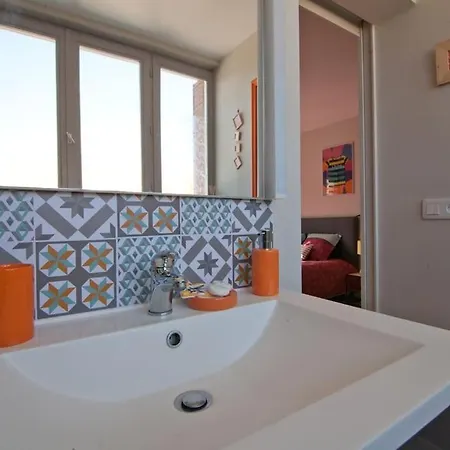 Le Petit Marcel - شقة *